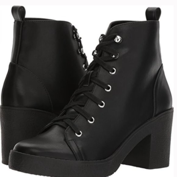 New STEVE MADDEN Abby Black Chunky Combat Lace Up Boots Bootie - Picture 1 of 5
